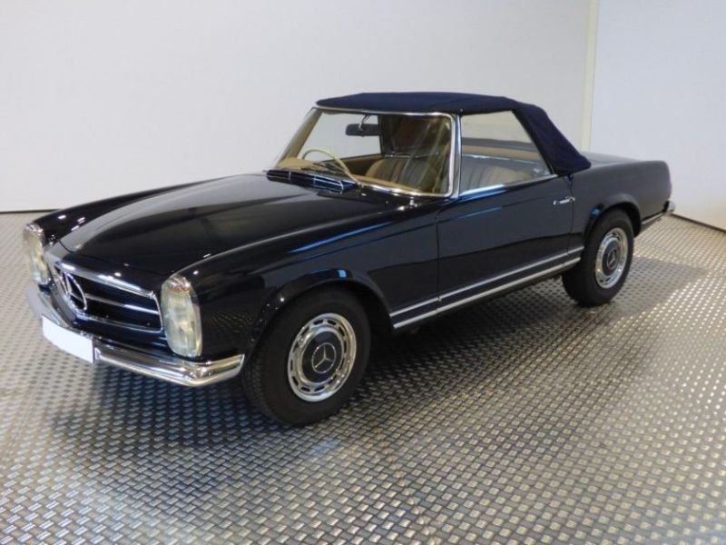 MERCEDES-BENZ 280 SL PAGODE