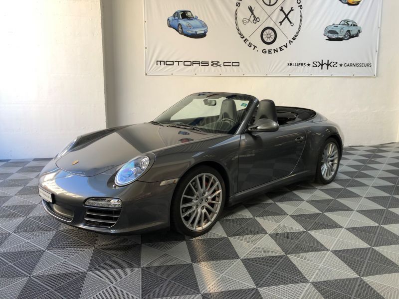 PORSCHE 911 Cabrio Carrera