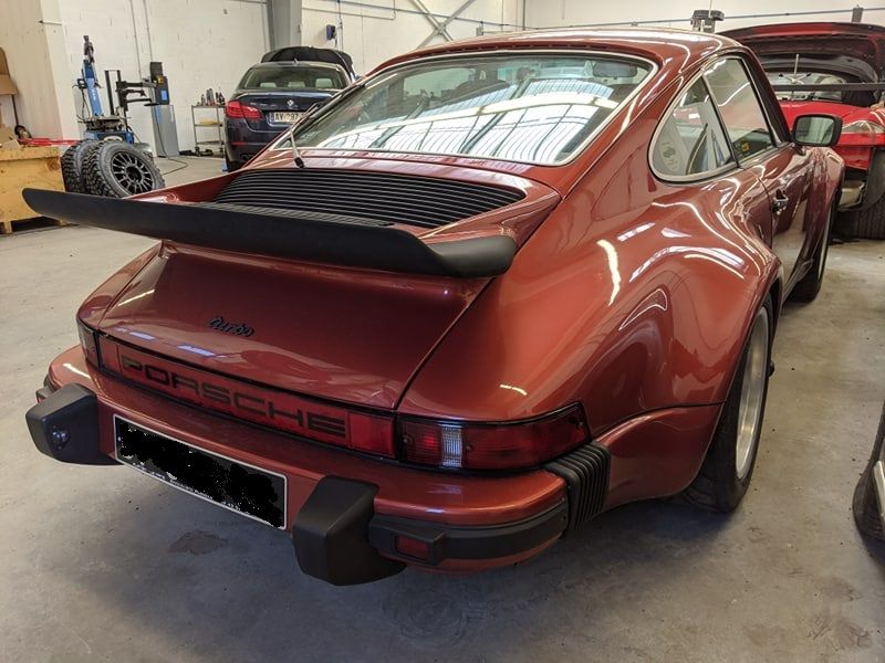 Porsche 911 type 930 turbo 3.0L